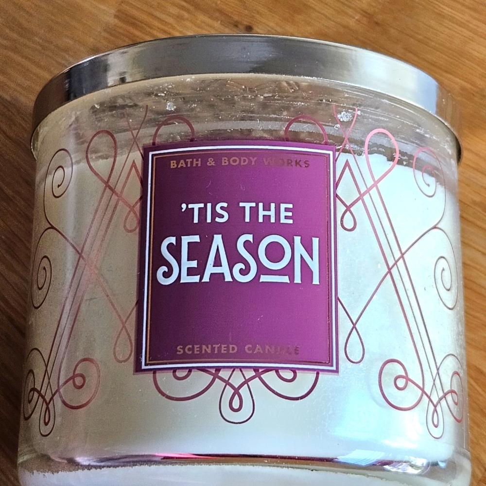 Bath & Body Works 'Tis the Season Scented Candle - 14.5 oz